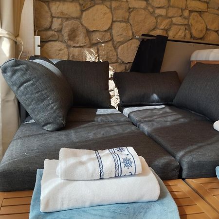 Lavender Villa Baska  Luaran gambar